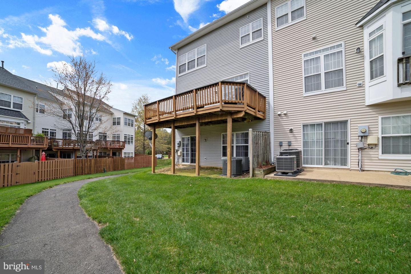7261 CASTLEFIELD WAY, SPRINGFIELD, Virginia 22150, 3 Bedrooms Bedrooms, ,3 BathroomsBathrooms,Residential,For sale,7261 CASTLEFIELD WAY,VAFX2244758 MLS # VAFX2244758
