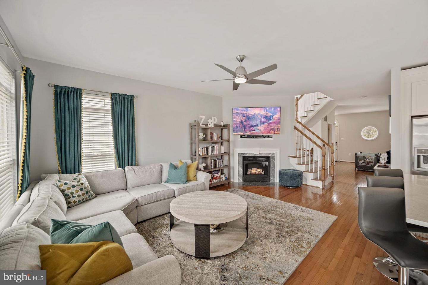 7261 CASTLEFIELD WAY, SPRINGFIELD, Virginia 22150, 3 Bedrooms Bedrooms, ,3 BathroomsBathrooms,Residential,For sale,7261 CASTLEFIELD WAY,VAFX2244758 MLS # VAFX2244758