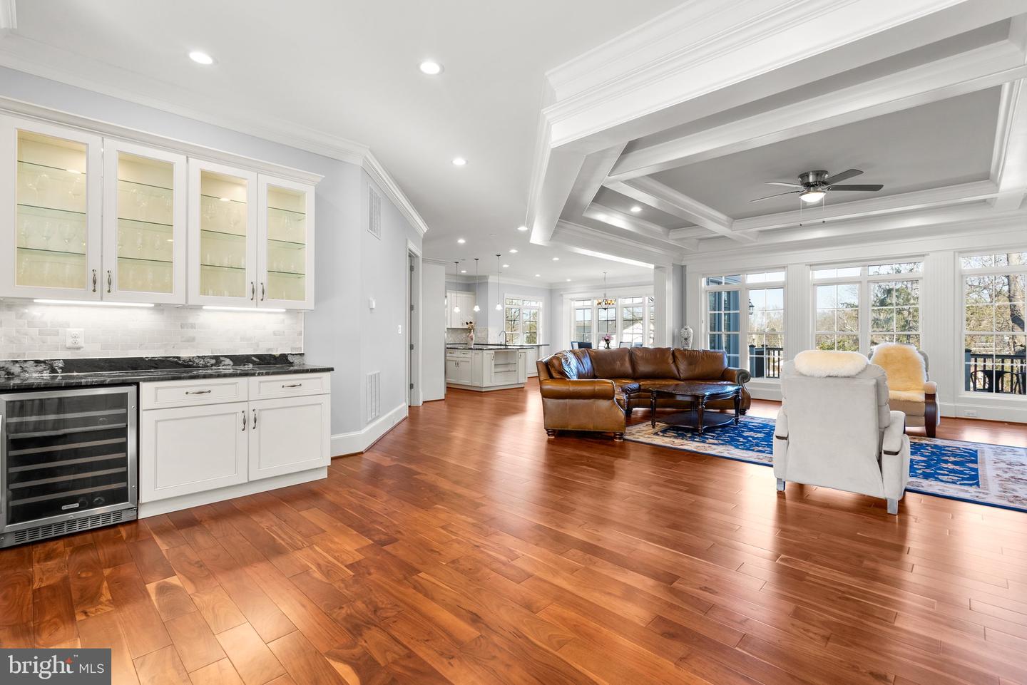 1718 CHATEAU CT, MCLEAN, Virginia 22101, 6 Bedrooms Bedrooms, ,6 BathroomsBathrooms,Residential,For sale,1718 CHATEAU CT,VAFX2244760 MLS # VAFX2244760