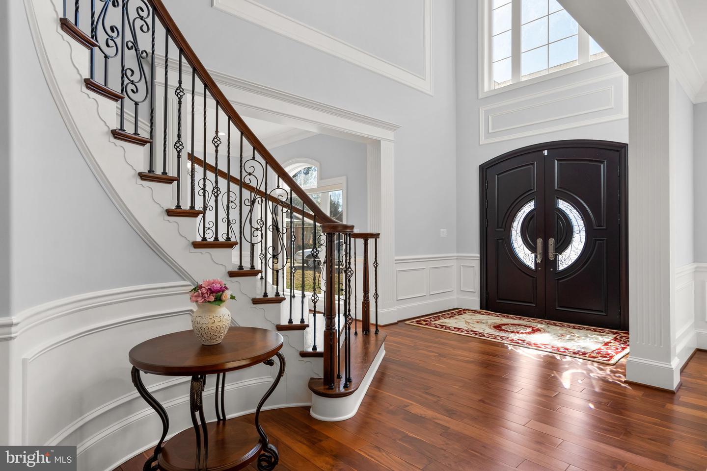 1718 CHATEAU CT, MCLEAN, Virginia 22101, 6 Bedrooms Bedrooms, ,6 BathroomsBathrooms,Residential,For sale,1718 CHATEAU CT,VAFX2244760 MLS # VAFX2244760