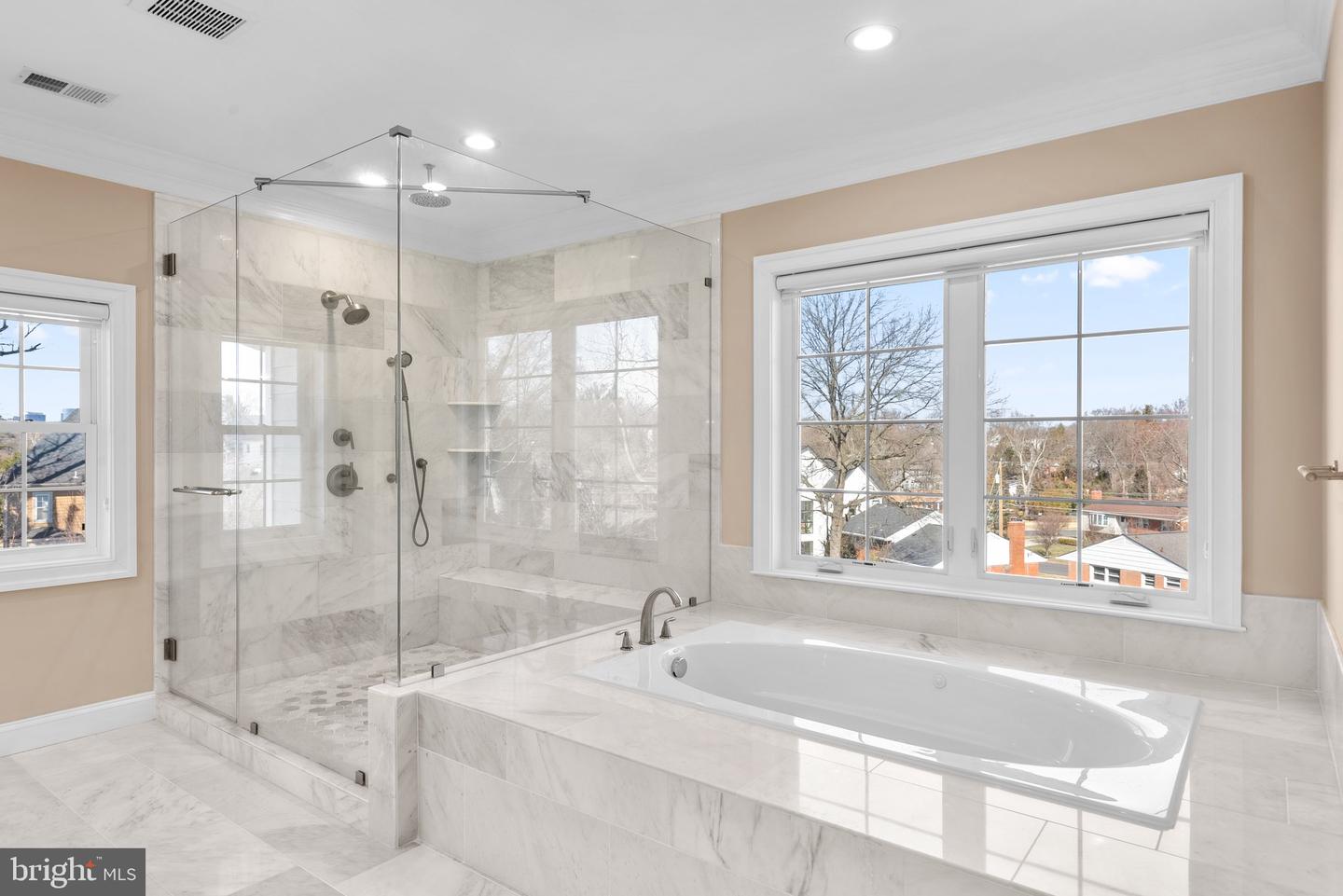 1718 CHATEAU CT, MCLEAN, Virginia 22101, 6 Bedrooms Bedrooms, ,6 BathroomsBathrooms,Residential,For sale,1718 CHATEAU CT,VAFX2244760 MLS # VAFX2244760