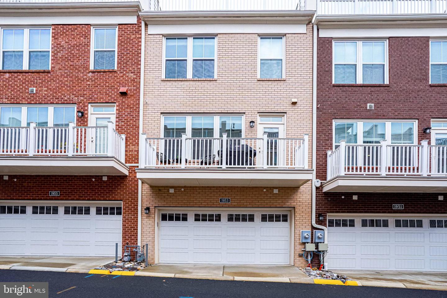 1953 ROLAND CLARKE PL, RESTON, Virginia 20191, 4 Bedrooms Bedrooms, ,4 BathroomsBathrooms,Residential,For sale,1953 ROLAND CLARKE PL,VAFX2244768 MLS # VAFX2244768