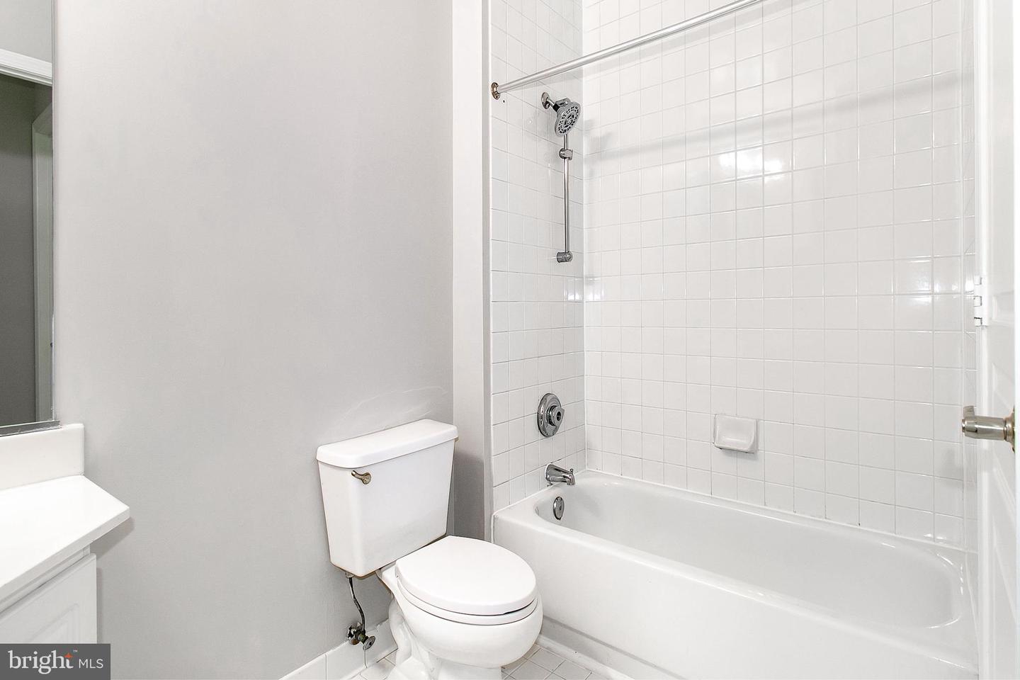 2204 WESTCOURT LN #306, HERNDON, Virginia 20170, 2 Bedrooms Bedrooms, ,1 BathroomBathrooms,Residential,For sale,2204 WESTCOURT LN #306,VAFX2244770 MLS # VAFX2244770