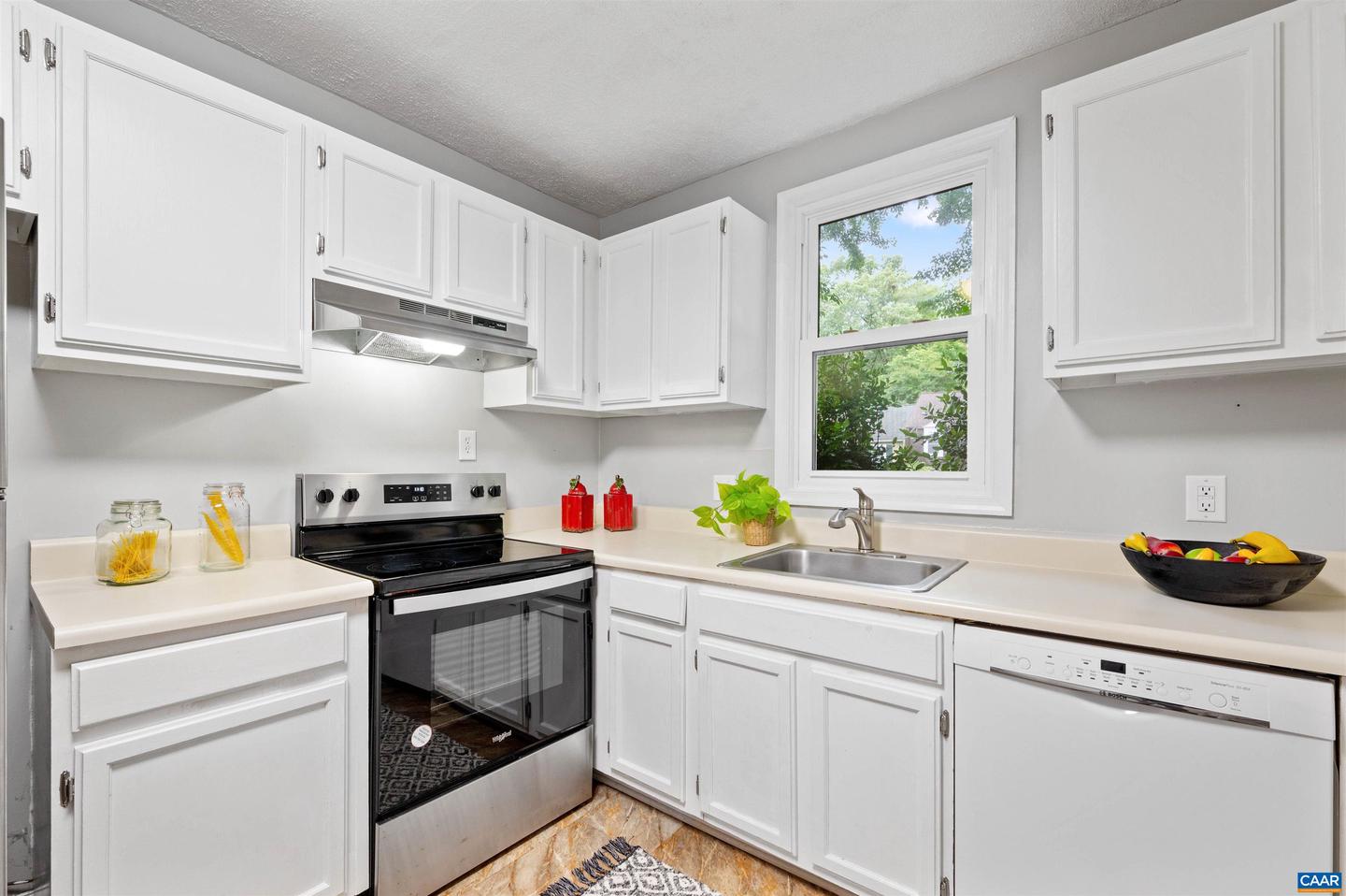 147 SCARBOROUGH PL, CHARLOTTESVILLE, Virginia 22903, 3 Bedrooms Bedrooms, ,2 BathroomsBathrooms,Residential,For sale,147 SCARBOROUGH PL,665261 MLS # 665261