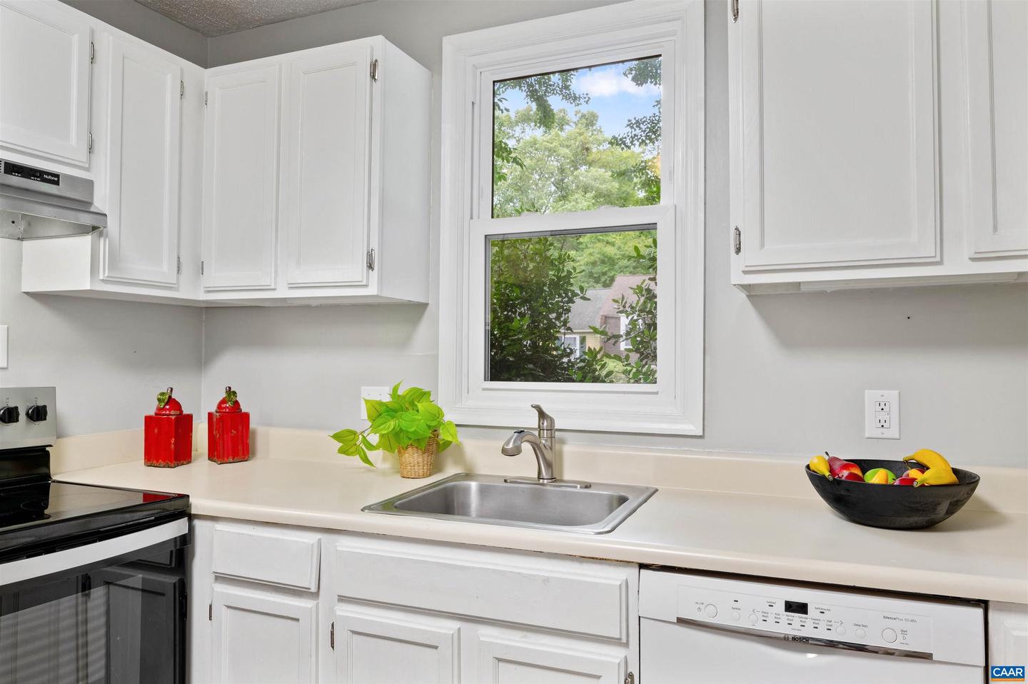 147 SCARBOROUGH PL, CHARLOTTESVILLE, Virginia 22903, 3 Bedrooms Bedrooms, ,2 BathroomsBathrooms,Residential,For sale,147 SCARBOROUGH PL,665261 MLS # 665261