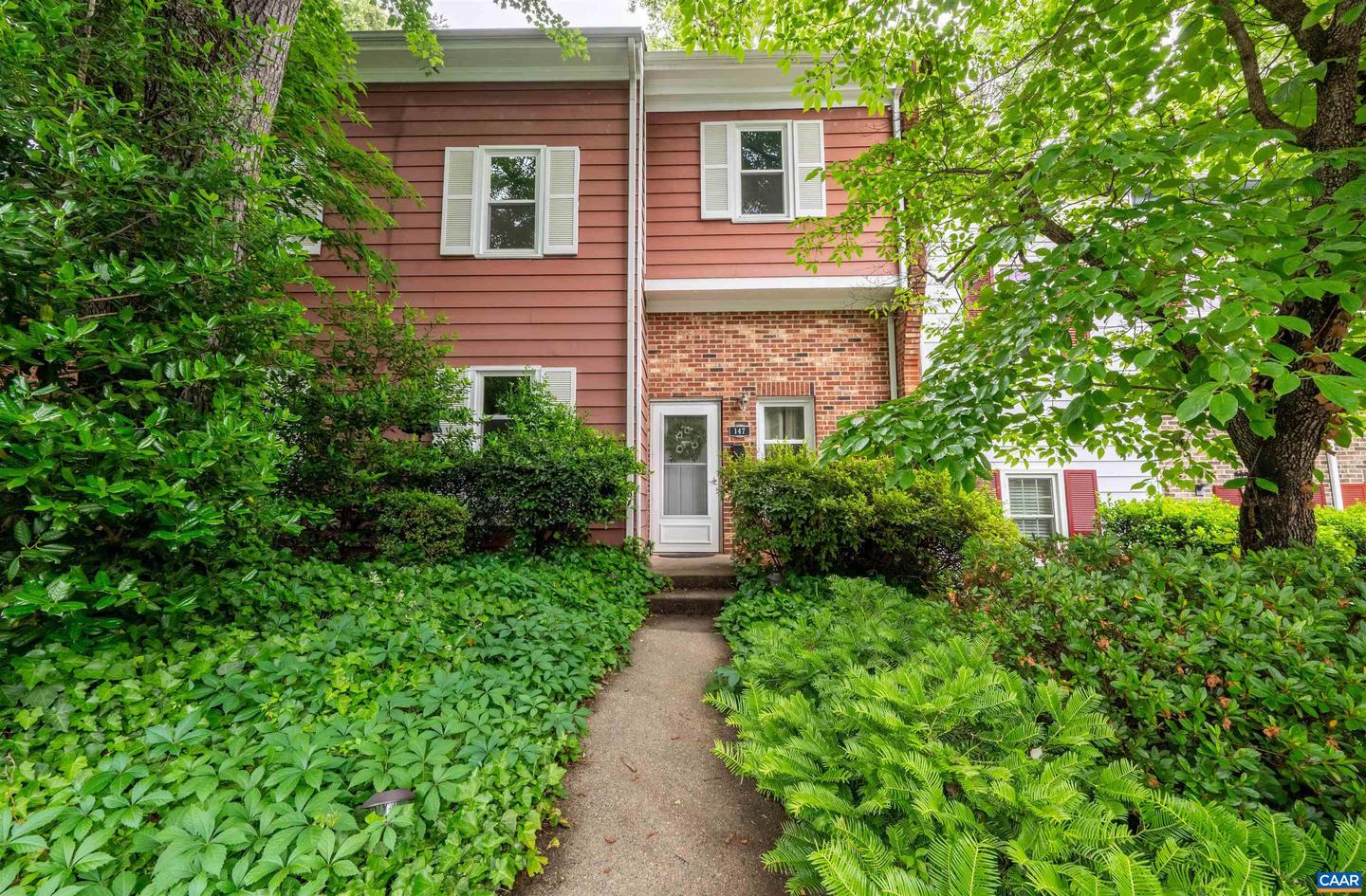 147 SCARBOROUGH PL, CHARLOTTESVILLE, Virginia 22903, 3 Bedrooms Bedrooms, ,2 BathroomsBathrooms,Residential,For sale,147 SCARBOROUGH PL,665261 MLS # 665261