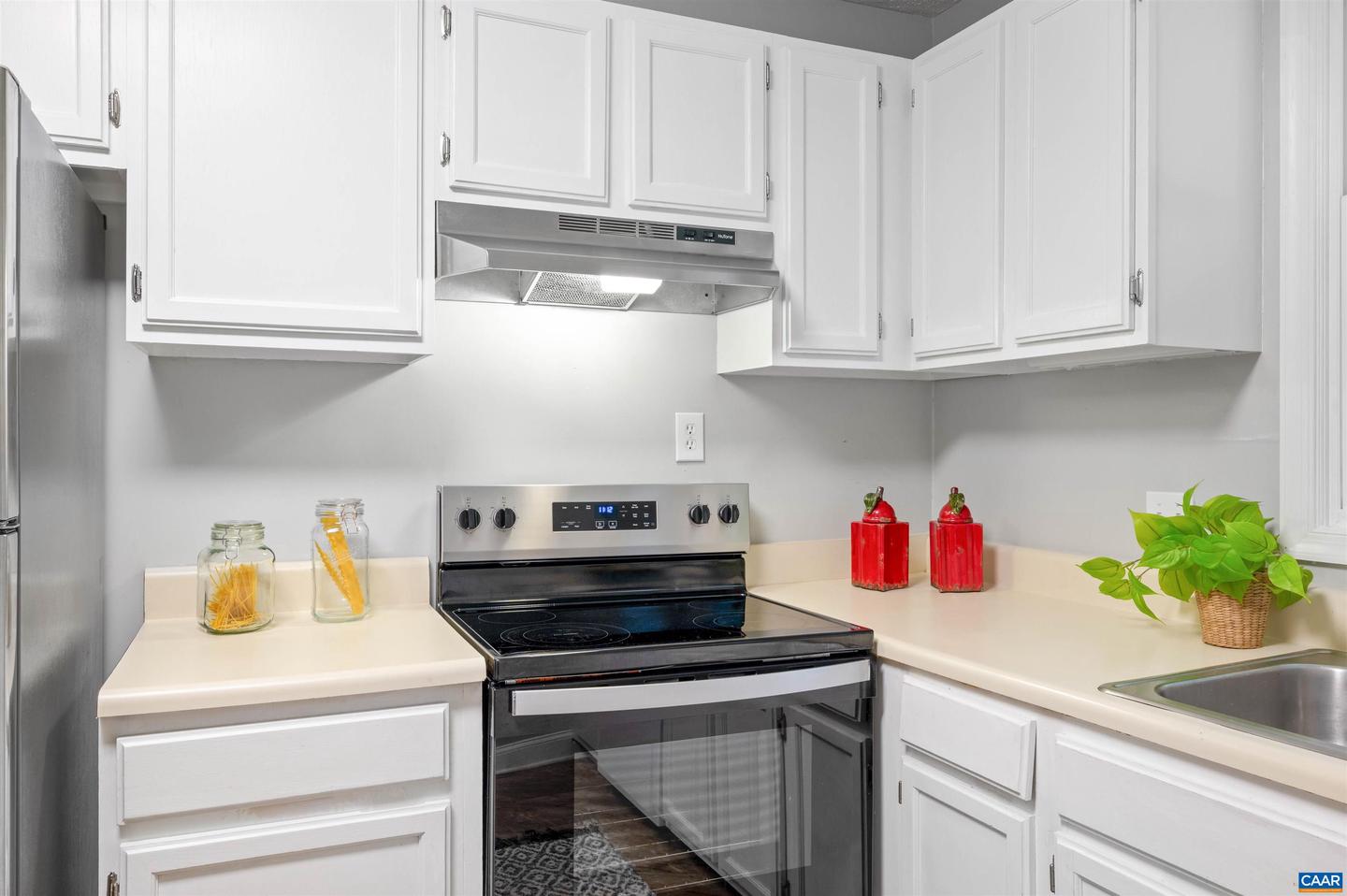 147 SCARBOROUGH PL, CHARLOTTESVILLE, Virginia 22903, 3 Bedrooms Bedrooms, ,2 BathroomsBathrooms,Residential,For sale,147 SCARBOROUGH PL,665261 MLS # 665261