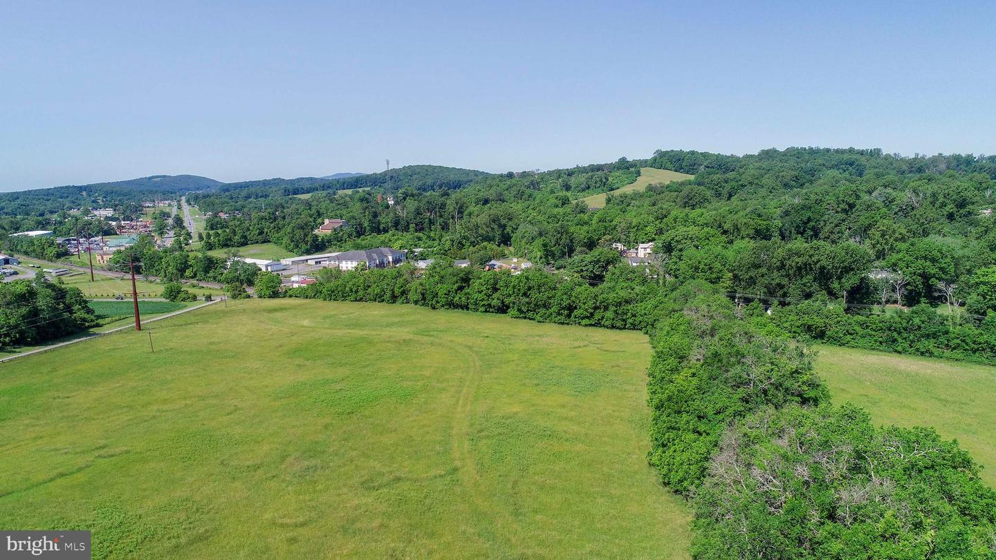 12261 OLD GORDONSVILLE RD, ORANGE, Virginia 22960, 5 Bedrooms Bedrooms, 15 Rooms Rooms,4 BathroomsBathrooms,Residential,For sale,12261 OLD GORDONSVILLE RD,VAOR2009826 MLS # VAOR2009826