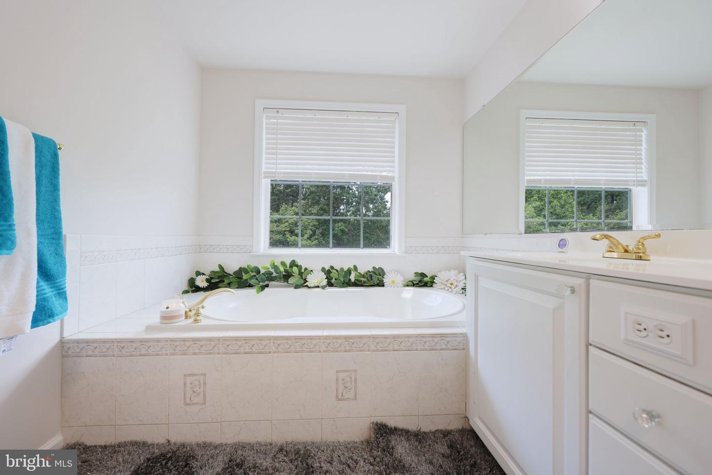 17455 KAGERA DR, DUMFRIES, Virginia 22025, 3 Bedrooms Bedrooms, ,3 BathroomsBathrooms,Residential,For sale,17455 KAGERA DR,VAPW2096036 MLS # VAPW2096036