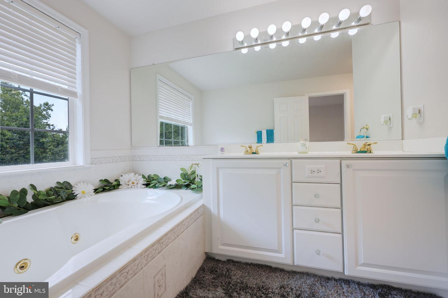 17455 KAGERA DR, DUMFRIES, Virginia 22025, 3 Bedrooms Bedrooms, ,3 BathroomsBathrooms,Residential,For sale,17455 KAGERA DR,VAPW2096036 MLS # VAPW2096036
