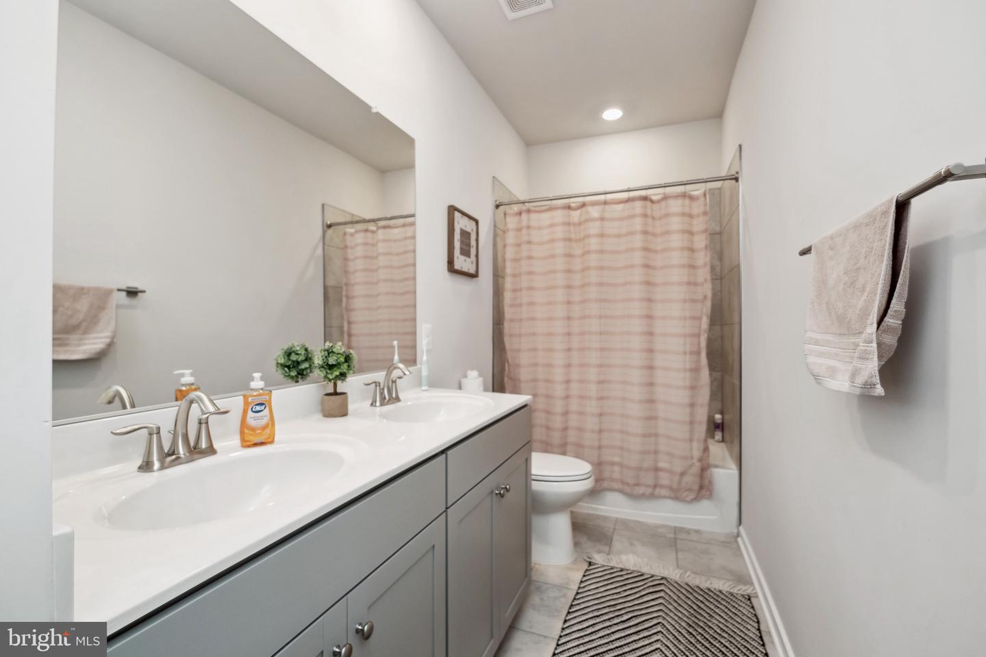 2089 WHITHORN HL, JEFFERSONTON, Virginia 22724, 5 Bedrooms Bedrooms, ,4 BathroomsBathrooms,Residential,For sale,2089 WHITHORN HL,VACU2010712 MLS # VACU2010712