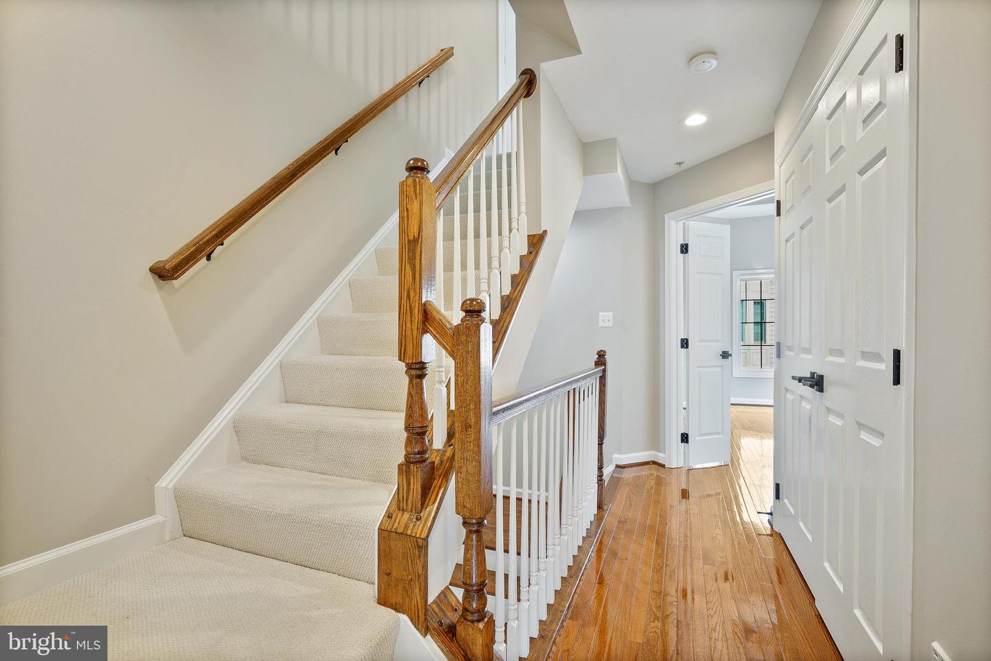 8837 ASHGROVE HOUSE LN, VIENNA, Virginia 22182, 3 Bedrooms Bedrooms, ,3 BathroomsBathrooms,Residential,For sale,8837 ASHGROVE HOUSE LN,VAFX2244492 MLS # VAFX2244492