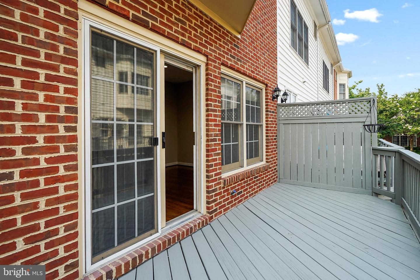 8837 ASHGROVE HOUSE LN, VIENNA, Virginia 22182, 3 Bedrooms Bedrooms, ,3 BathroomsBathrooms,Residential,For sale,8837 ASHGROVE HOUSE LN,VAFX2244492 MLS # VAFX2244492