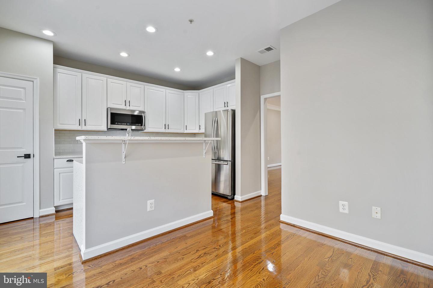 8837 ASHGROVE HOUSE LN, VIENNA, Virginia 22182, 3 Bedrooms Bedrooms, ,3 BathroomsBathrooms,Residential,For sale,8837 ASHGROVE HOUSE LN,VAFX2244492 MLS # VAFX2244492