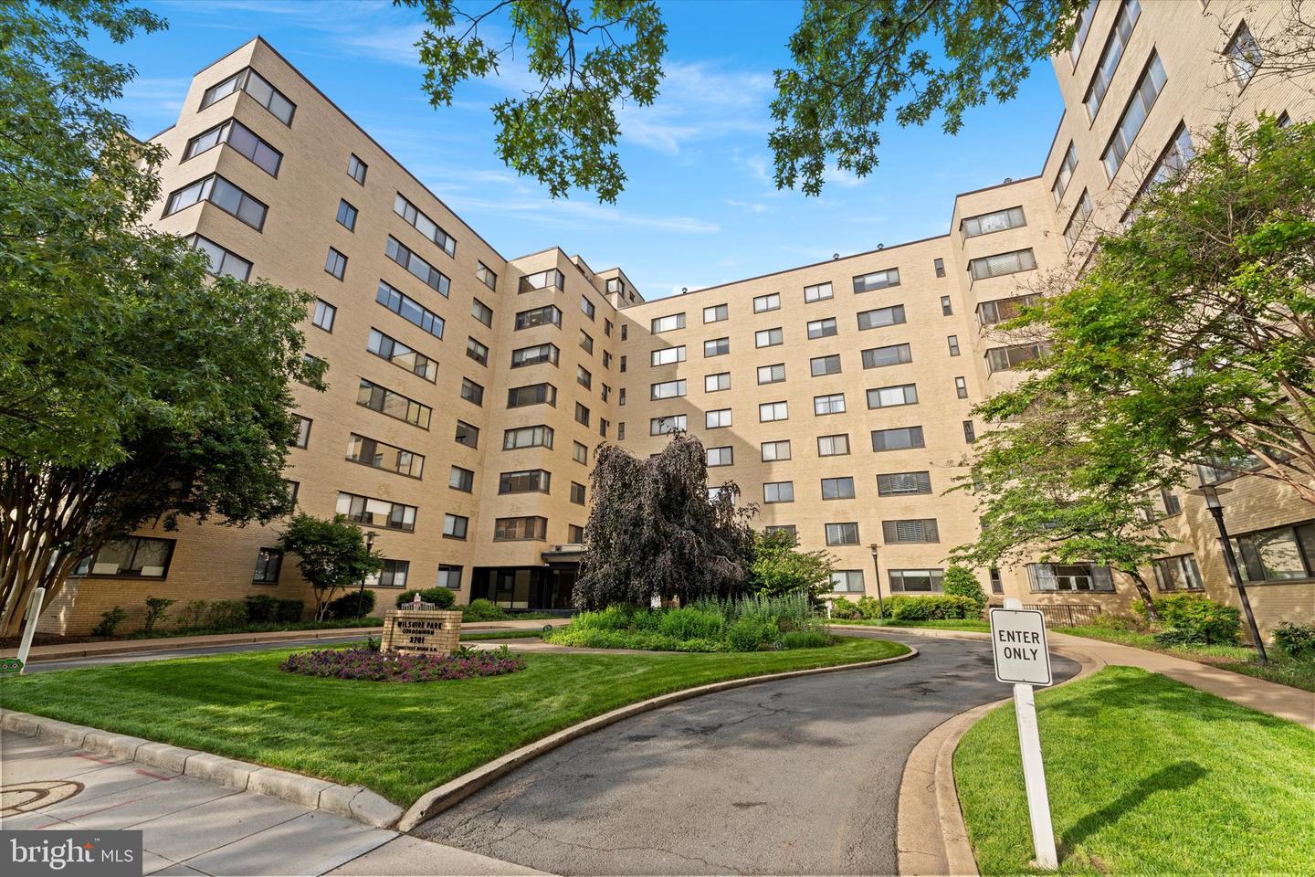 3701 CONNECTICUT AVE NW #502, WASHINGTON, District Of Columbia 20008, 1 Bedroom Bedrooms, ,1 BathroomBathrooms,Residential,For sale,3701 CONNECTICUT AVE NW #502,DCDC2203438 MLS # DCDC2203438