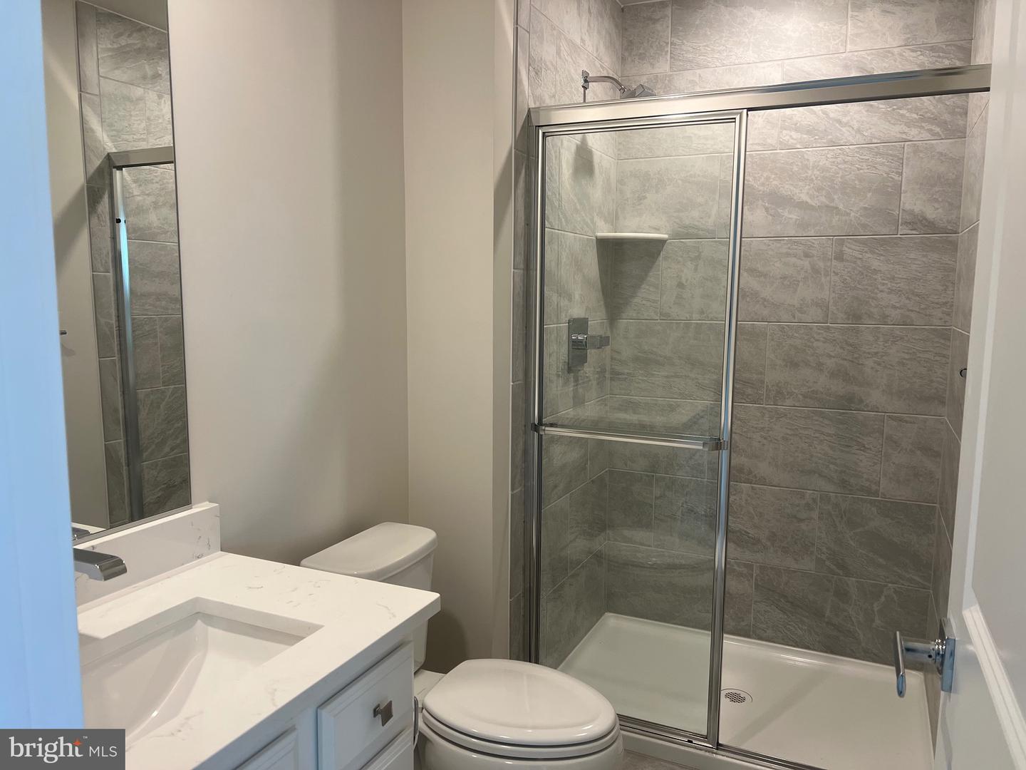 6730 24TH CT N, ARLINGTON, Virginia 22205, 4 Bedrooms Bedrooms, ,4 BathroomsBathrooms,Residential,For sale,6730 24TH CT N,VAAR2058532 MLS # VAAR2058532