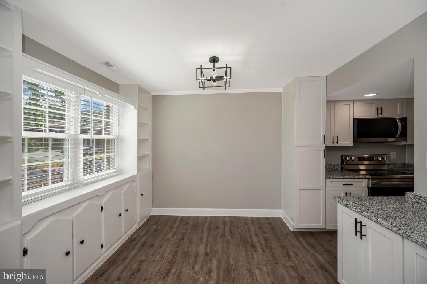 107 OAK DR, STAFFORD, Virginia 22554, 3 Bedrooms Bedrooms, ,2 BathroomsBathrooms,Residential,For sale,107 OAK DR,VAST2039402 MLS # VAST2039402
