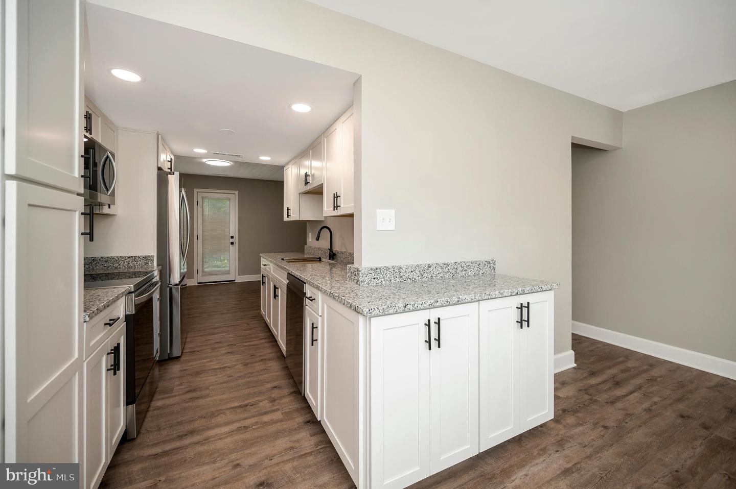107 OAK DR, STAFFORD, Virginia 22554, 3 Bedrooms Bedrooms, ,2 BathroomsBathrooms,Residential,For sale,107 OAK DR,VAST2039402 MLS # VAST2039402
