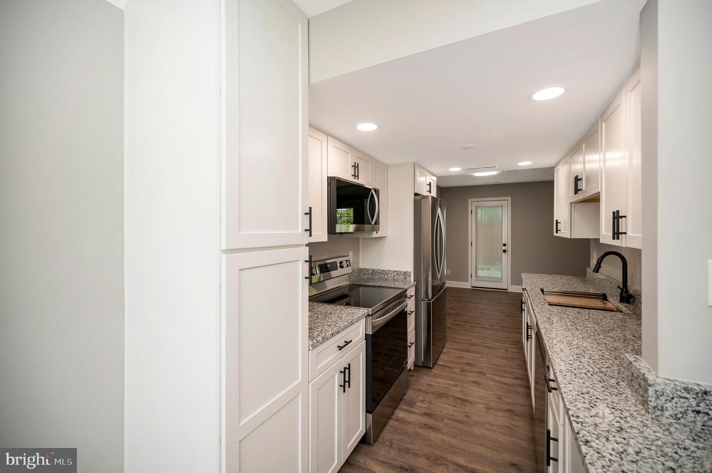 107 OAK DR, STAFFORD, Virginia 22554, 3 Bedrooms Bedrooms, ,2 BathroomsBathrooms,Residential,For sale,107 OAK DR,VAST2039402 MLS # VAST2039402