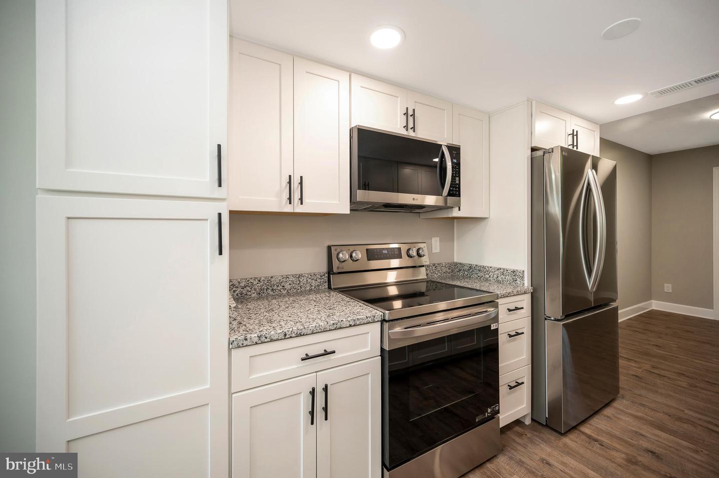 107 OAK DR, STAFFORD, Virginia 22554, 3 Bedrooms Bedrooms, ,2 BathroomsBathrooms,Residential,For sale,107 OAK DR,VAST2039402 MLS # VAST2039402
