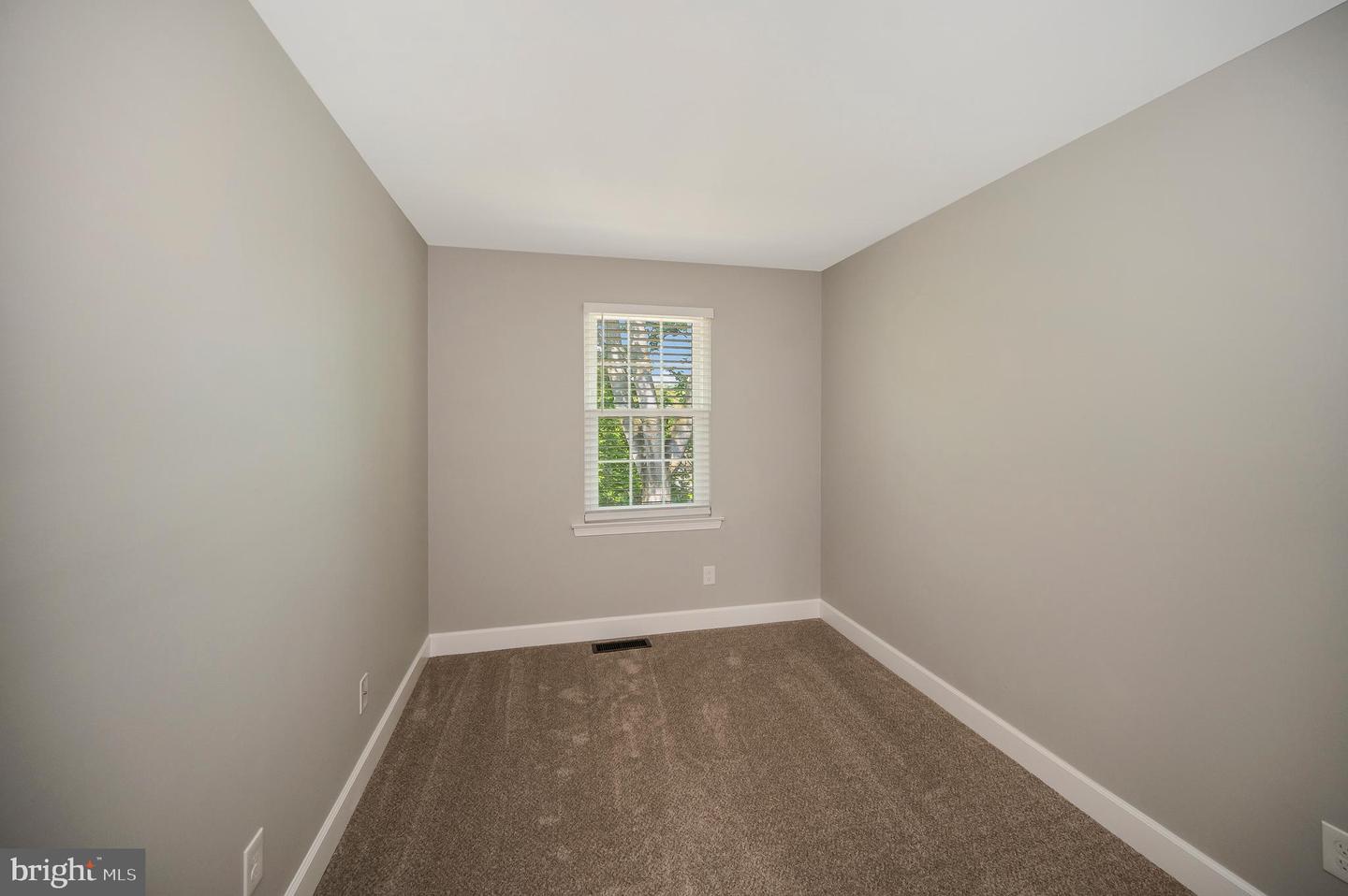 107 OAK DR, STAFFORD, Virginia 22554, 3 Bedrooms Bedrooms, ,2 BathroomsBathrooms,Residential,For sale,107 OAK DR,VAST2039402 MLS # VAST2039402