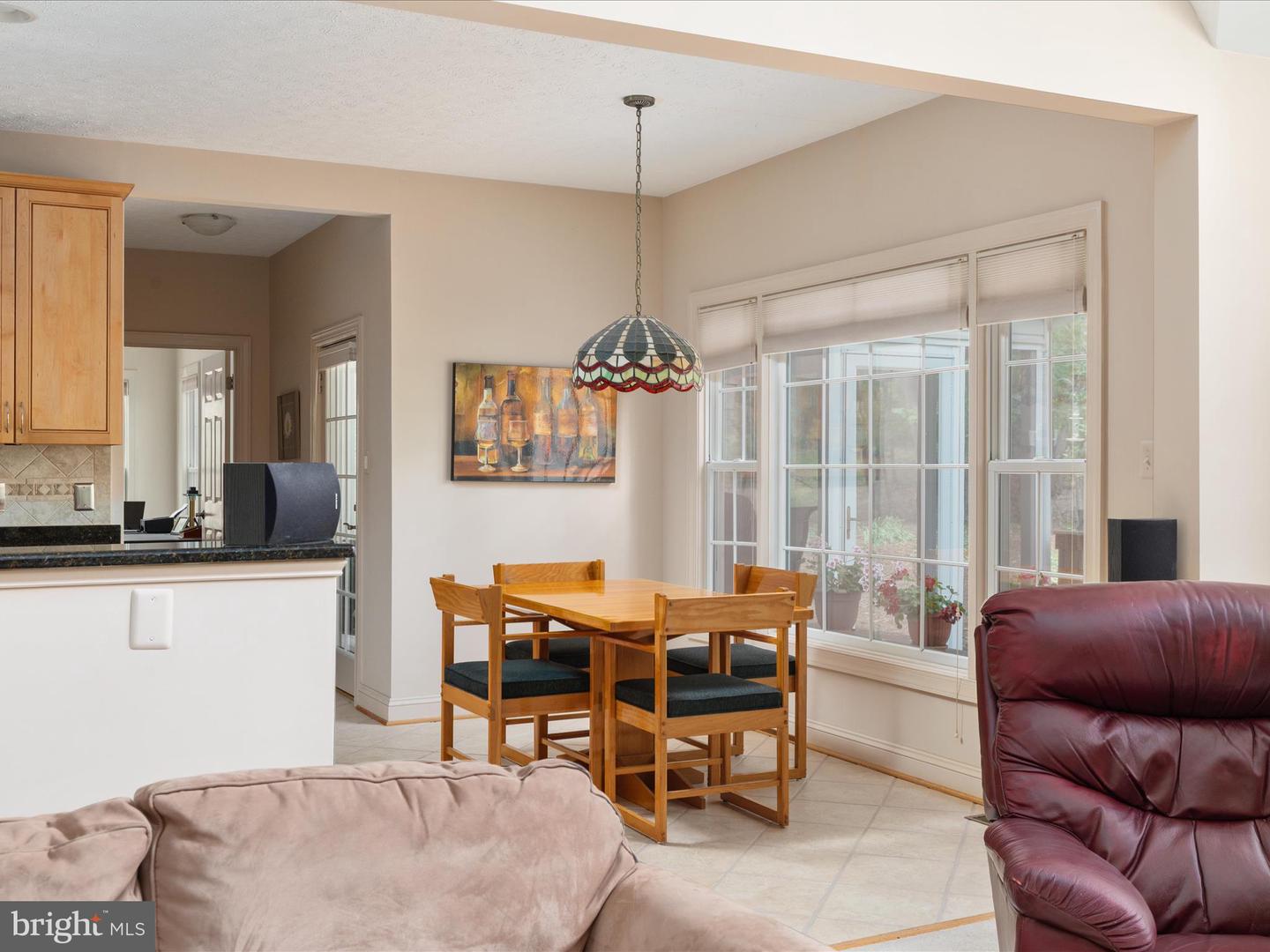 228 SUNSET CIR, CROSS JUNCTION, Virginia 22625, 4 Bedrooms Bedrooms, ,2 BathroomsBathrooms,Residential,For sale,228 SUNSET CIR,VAFV2034574 MLS # VAFV2034574