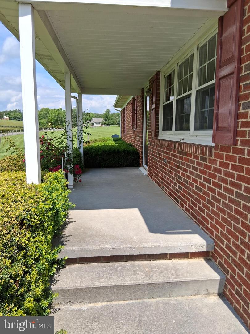 164 BETHEL GRANGE RD, WINCHESTER, Virginia 22603, 3 Bedrooms Bedrooms, ,1 BathroomBathrooms,Residential,For sale,164 BETHEL GRANGE RD,VAFV2034576 MLS # VAFV2034576