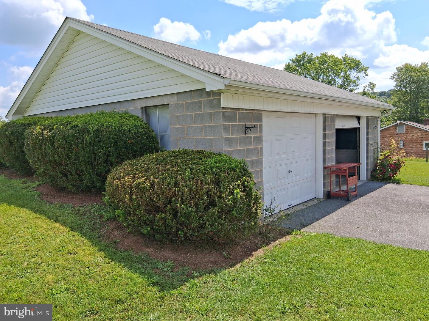 164 BETHEL GRANGE RD, WINCHESTER, Virginia 22603, 3 Bedrooms Bedrooms, ,1 BathroomBathrooms,Residential,For sale,164 BETHEL GRANGE RD,VAFV2034576 MLS # VAFV2034576