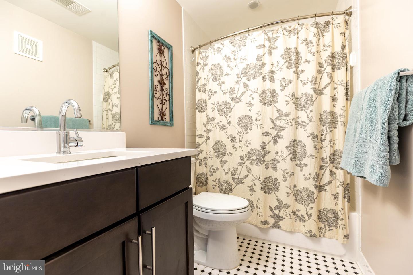4800 GEORGIA AVE NW #201, WASHINGTON, District Of Columbia 20011, 2 Bedrooms Bedrooms, ,2 BathroomsBathrooms,Residential,For sale,4800 GEORGIA AVE NW #201,DCDC2203458 MLS # DCDC2203458