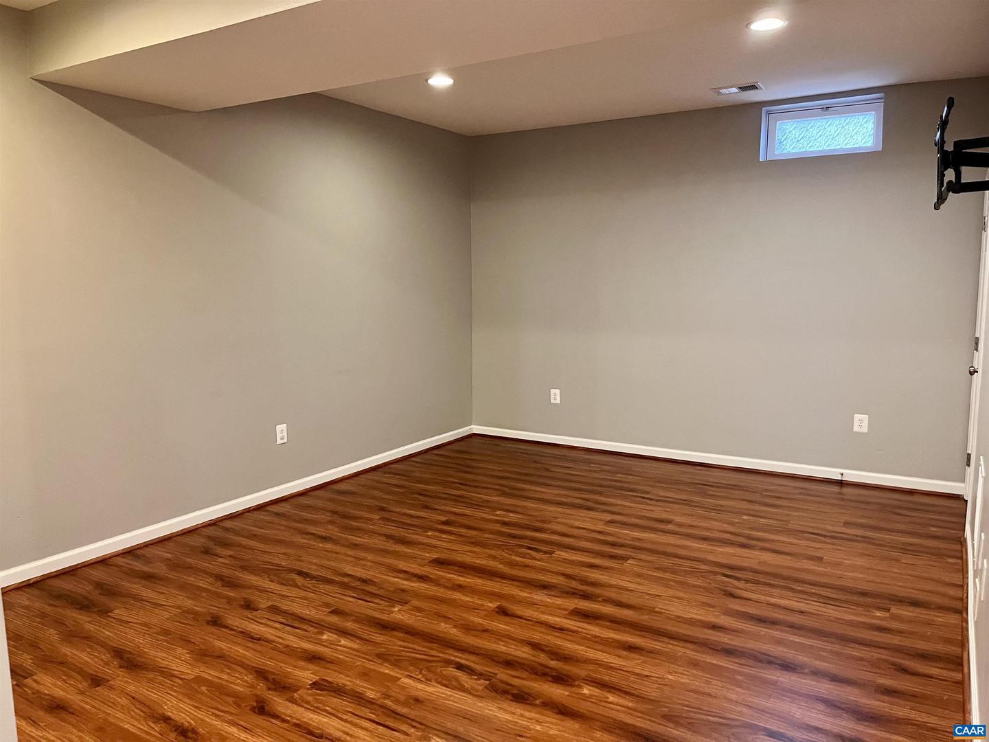 2733 ALDERSGATE WAY, CHARLOTTESVILLE, Virginia 22911, 4 Bedrooms Bedrooms, ,3 BathroomsBathrooms,Residential,For sale,2733 ALDERSGATE WAY,665179 MLS # 665179