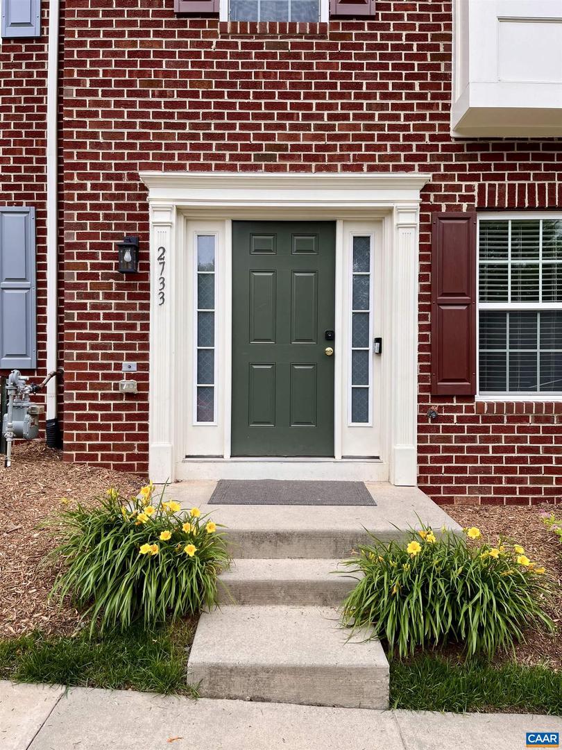 2733 ALDERSGATE WAY, CHARLOTTESVILLE, Virginia 22911, 4 Bedrooms Bedrooms, ,3 BathroomsBathrooms,Residential,For sale,2733 ALDERSGATE WAY,665179 MLS # 665179