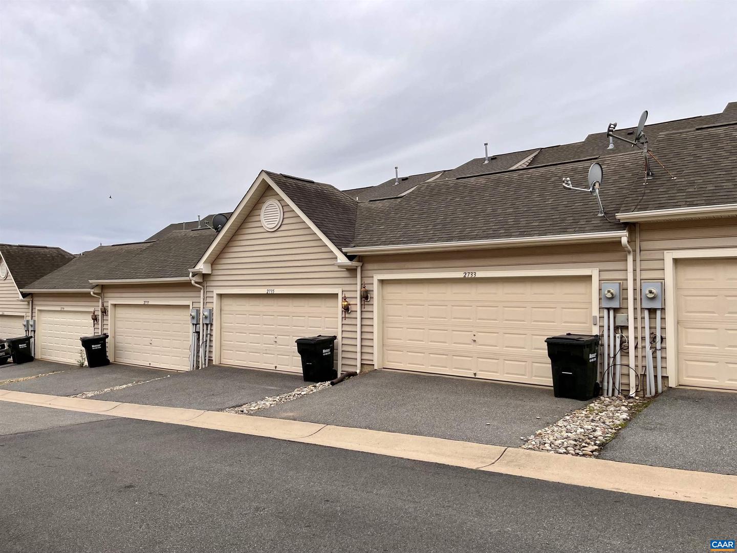 2733 ALDERSGATE WAY, CHARLOTTESVILLE, Virginia 22911, 4 Bedrooms Bedrooms, ,3 BathroomsBathrooms,Residential,For sale,2733 ALDERSGATE WAY,665179 MLS # 665179