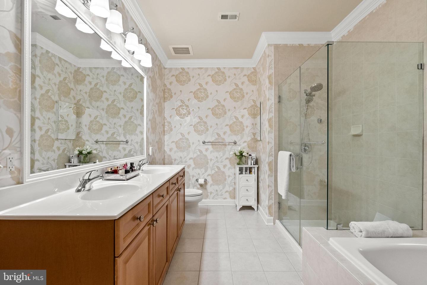 525 BELMONT BAY DR #405, WOODBRIDGE, Virginia 22191, 2 Bedrooms Bedrooms, ,2 BathroomsBathrooms,Residential,For sale,525 BELMONT BAY DR #405,VAPW2096004 MLS # VAPW2096004