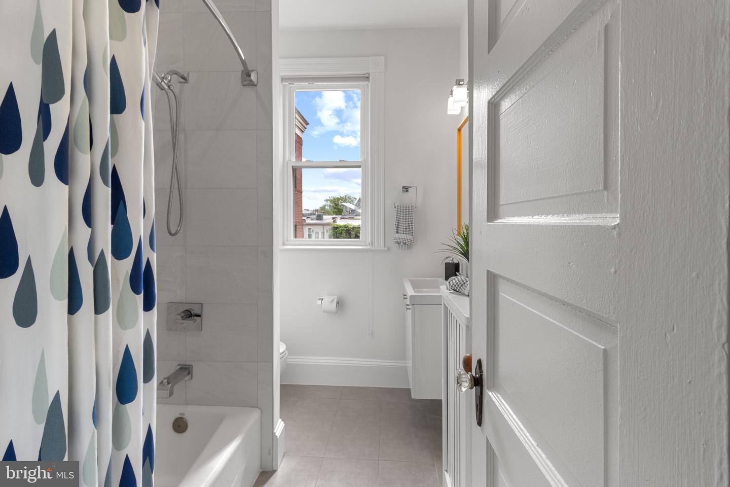 3551 13TH ST NW, WASHINGTON, District Of Columbia 20010, 5 Bedrooms Bedrooms, ,3 BathroomsBathrooms,Residential,For sale,3551 13TH ST NW,DCDC2203570 MLS # DCDC2203570