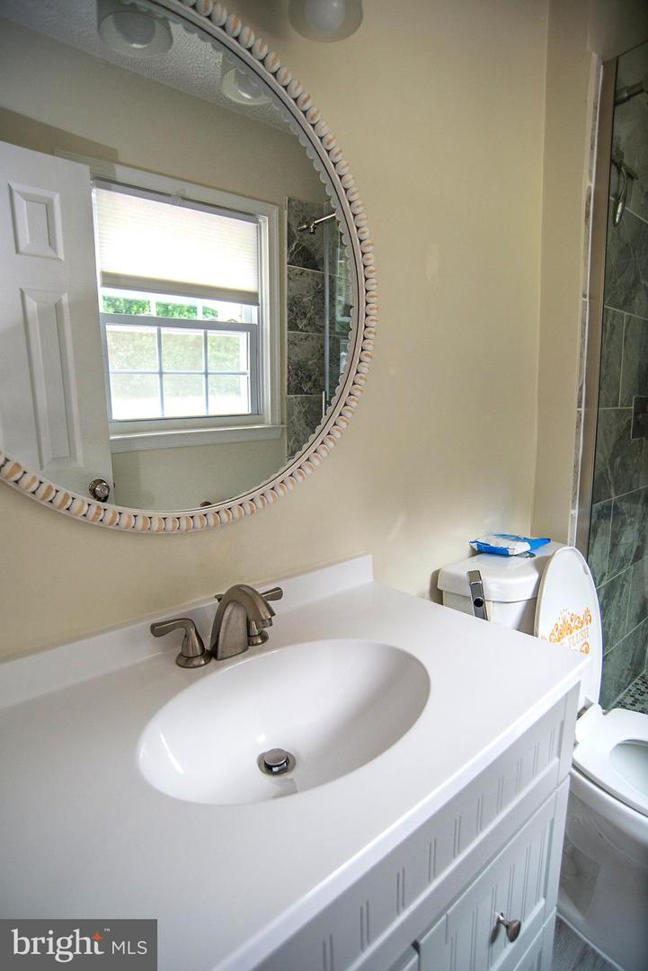 24 GALT WAY, STAFFORD, Virginia 22554, 5 Bedrooms Bedrooms, ,3 BathroomsBathrooms,Residential,For sale,24 GALT WAY,VAST2039408 MLS # VAST2039408