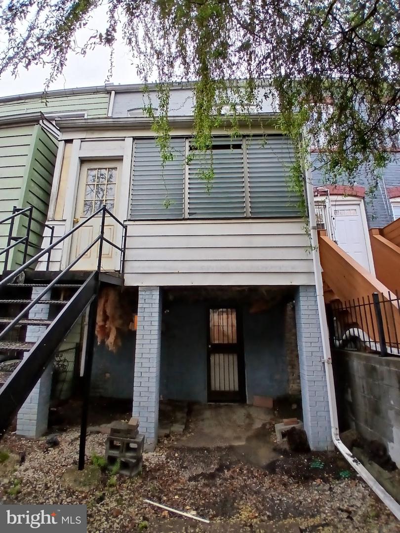 1131 ABBEY PL NE, WASHINGTON, District Of Columbia 20002, 3 Bedrooms Bedrooms, ,2 BathroomsBathrooms,Residential,For sale,1131 ABBEY PL NE,DCDC2203670 MLS # DCDC2203670