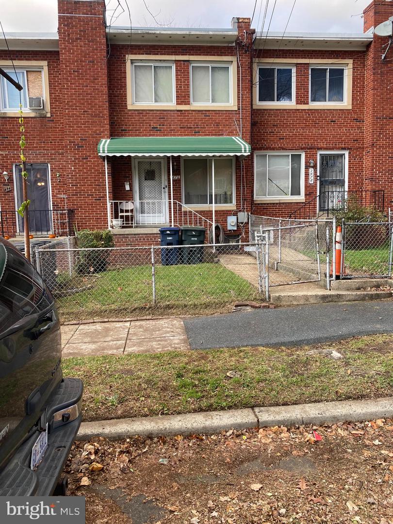 1476 BANGOR ST SE, WASHINGTON, District Of Columbia 20020, 3 Bedrooms Bedrooms, ,1 BathroomBathrooms,Residential,For sale,1476 BANGOR ST SE,DCDC2203672 MLS # DCDC2203672