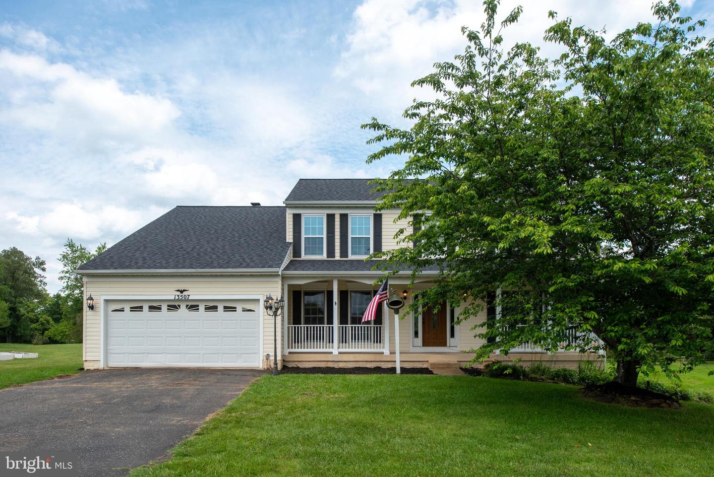 13507 FOX CHASE LN, SPOTSYLVANIA, Virginia 22553, 4 Bedrooms Bedrooms, ,3 BathroomsBathrooms,Residential,For sale,13507 FOX CHASE LN,VASP2033622 MLS # VASP2033622