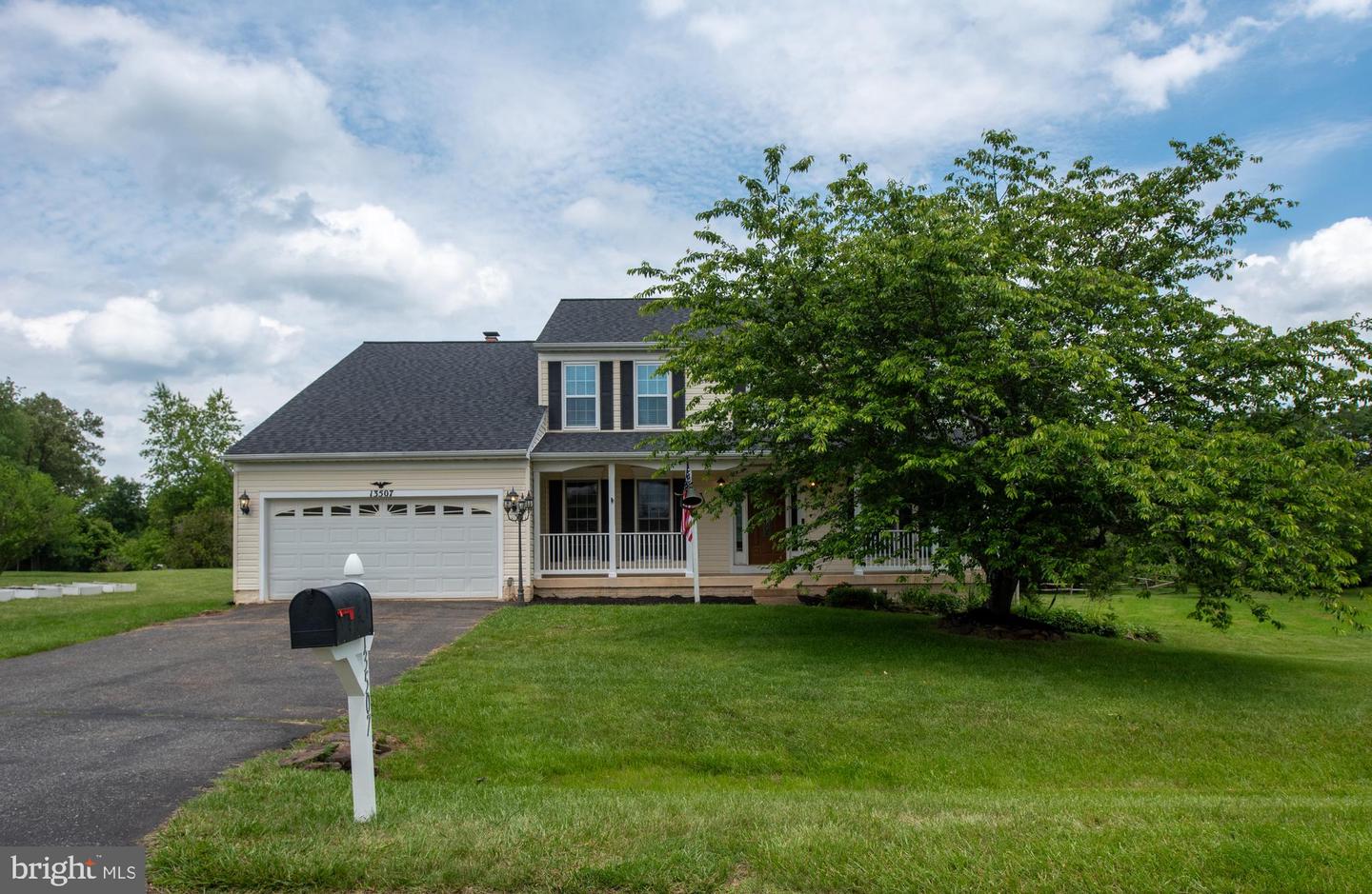 13507 FOX CHASE LN, SPOTSYLVANIA, Virginia 22553, 4 Bedrooms Bedrooms, ,3 BathroomsBathrooms,Residential,For sale,13507 FOX CHASE LN,VASP2033622 MLS # VASP2033622