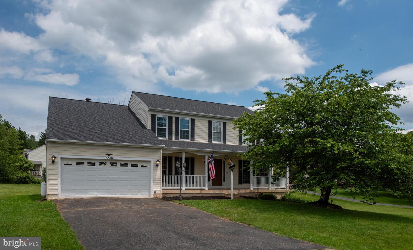 13507 FOX CHASE LN, SPOTSYLVANIA, Virginia 22553, 4 Bedrooms Bedrooms, ,3 BathroomsBathrooms,Residential,For sale,13507 FOX CHASE LN,VASP2033622 MLS # VASP2033622