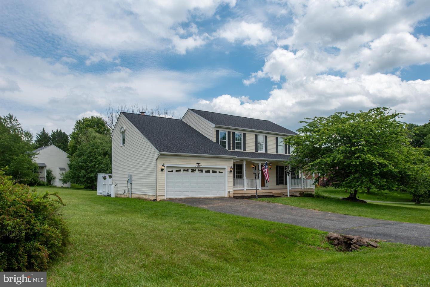 13507 FOX CHASE LN, SPOTSYLVANIA, Virginia 22553, 4 Bedrooms Bedrooms, ,3 BathroomsBathrooms,Residential,For sale,13507 FOX CHASE LN,VASP2033622 MLS # VASP2033622