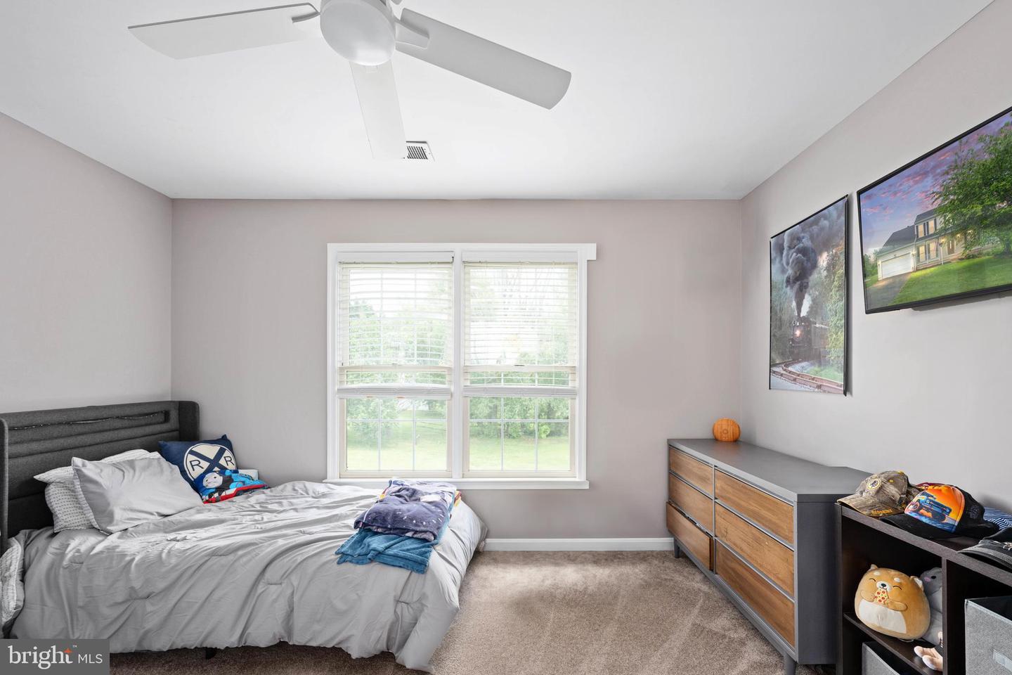 13507 FOX CHASE LN, SPOTSYLVANIA, Virginia 22553, 4 Bedrooms Bedrooms, ,3 BathroomsBathrooms,Residential,For sale,13507 FOX CHASE LN,VASP2033622 MLS # VASP2033622