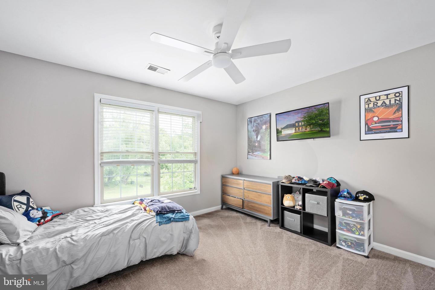13507 FOX CHASE LN, SPOTSYLVANIA, Virginia 22553, 4 Bedrooms Bedrooms, ,3 BathroomsBathrooms,Residential,For sale,13507 FOX CHASE LN,VASP2033622 MLS # VASP2033622