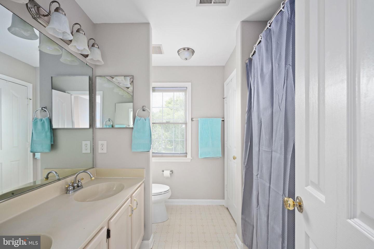 13507 FOX CHASE LN, SPOTSYLVANIA, Virginia 22553, 4 Bedrooms Bedrooms, ,3 BathroomsBathrooms,Residential,For sale,13507 FOX CHASE LN,VASP2033622 MLS # VASP2033622