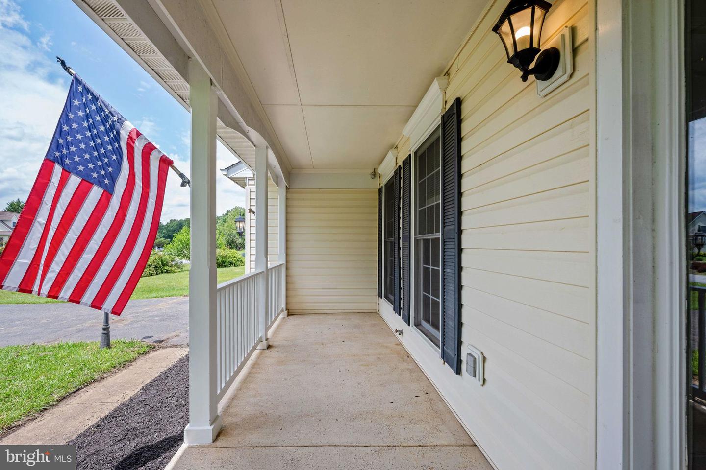 13507 FOX CHASE LN, SPOTSYLVANIA, Virginia 22553, 4 Bedrooms Bedrooms, ,3 BathroomsBathrooms,Residential,For sale,13507 FOX CHASE LN,VASP2033622 MLS # VASP2033622