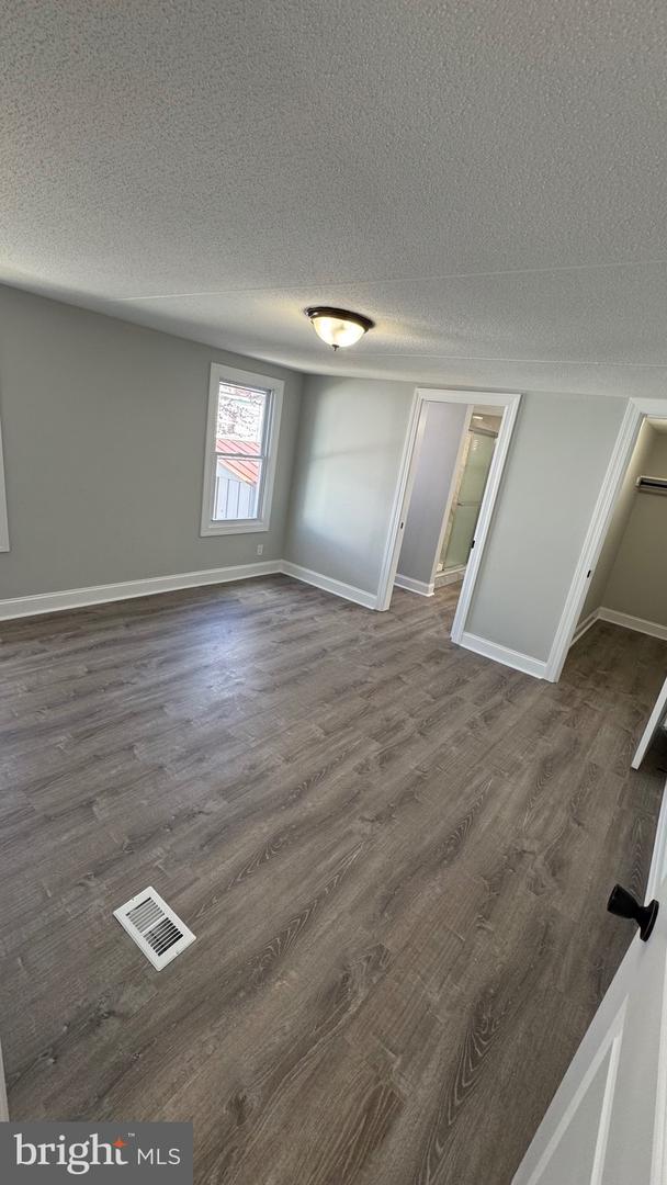 12 SUSAN ST, STAFFORD, Virginia 22556, 3 Bedrooms Bedrooms, ,2 BathroomsBathrooms,Residential,For sale,12 SUSAN ST,VAST2039422 MLS # VAST2039422
