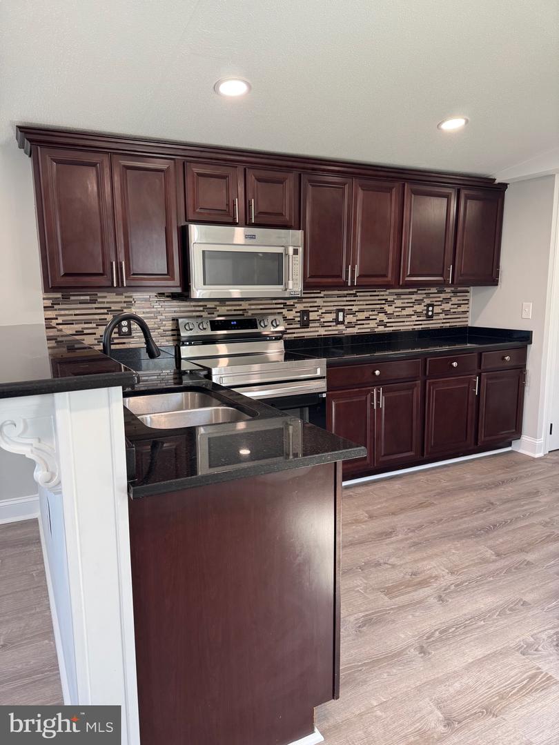 12 SUSAN ST, STAFFORD, Virginia 22556, 3 Bedrooms Bedrooms, ,2 BathroomsBathrooms,Residential,For sale,12 SUSAN ST,VAST2039422 MLS # VAST2039422