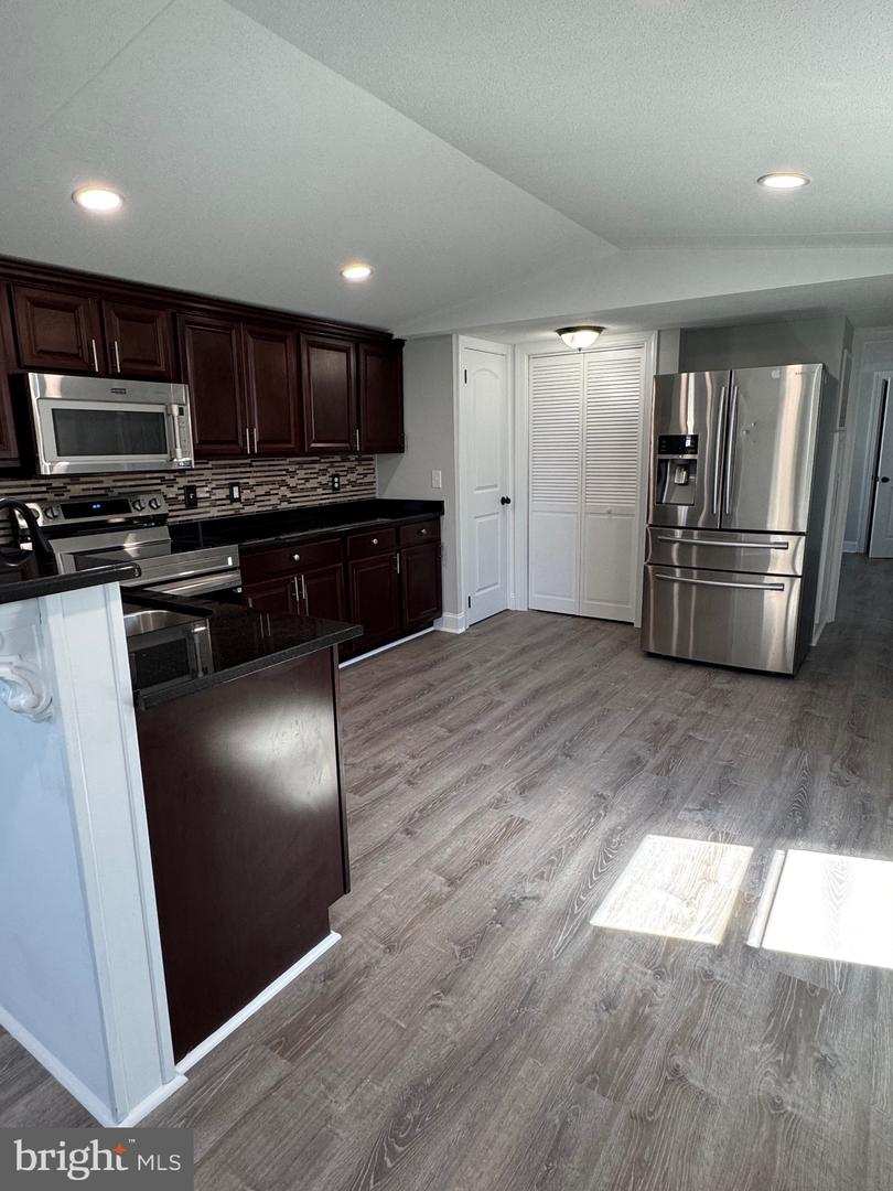 12 SUSAN ST, STAFFORD, Virginia 22556, 3 Bedrooms Bedrooms, ,2 BathroomsBathrooms,Residential,For sale,12 SUSAN ST,VAST2039422 MLS # VAST2039422