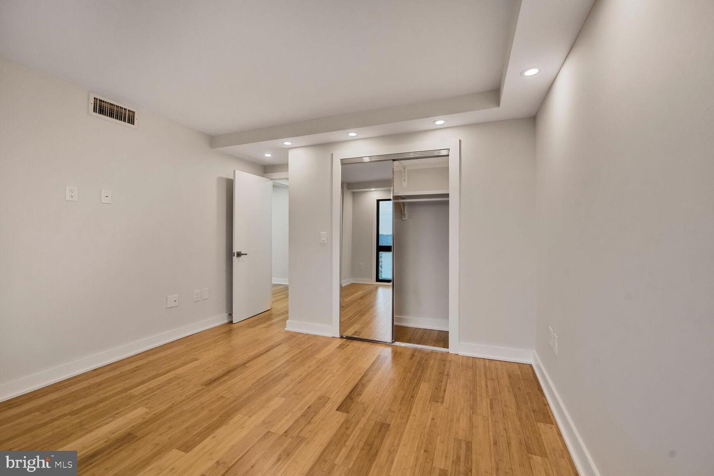 250 S REYNOLDS ST #612, ALEXANDRIA, Virginia 22304, 2 Bedrooms Bedrooms, ,2 BathroomsBathrooms,Residential,For sale,250 S REYNOLDS ST #612,VAAX2043300 MLS # VAAX2043300