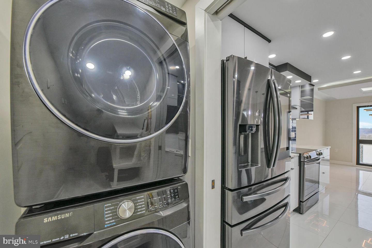 250 S REYNOLDS ST #612, ALEXANDRIA, Virginia 22304, 2 Bedrooms Bedrooms, ,2 BathroomsBathrooms,Residential,For sale,250 S REYNOLDS ST #612,VAAX2043300 MLS # VAAX2043300